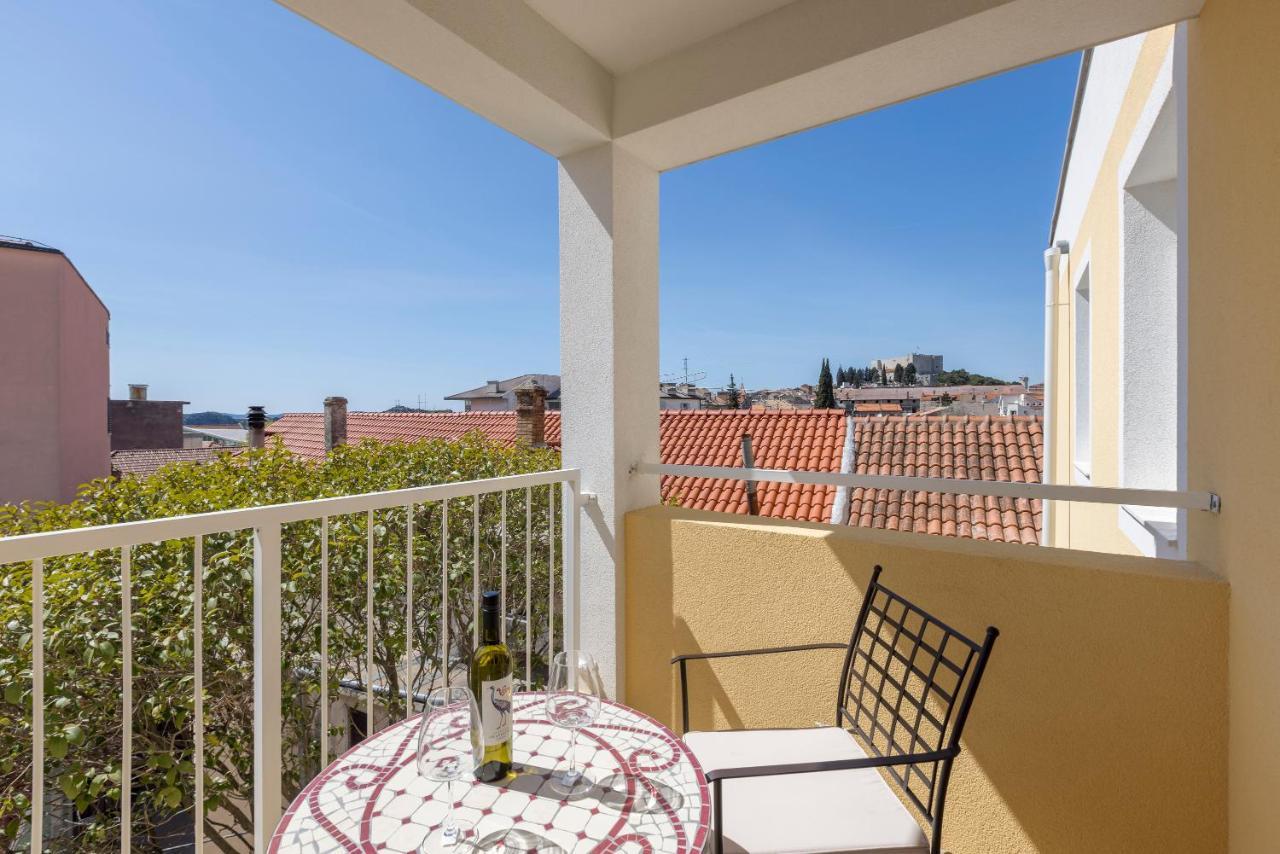Porto Sereno Apartments ชิเบนิก ภายนอก รูปภาพ