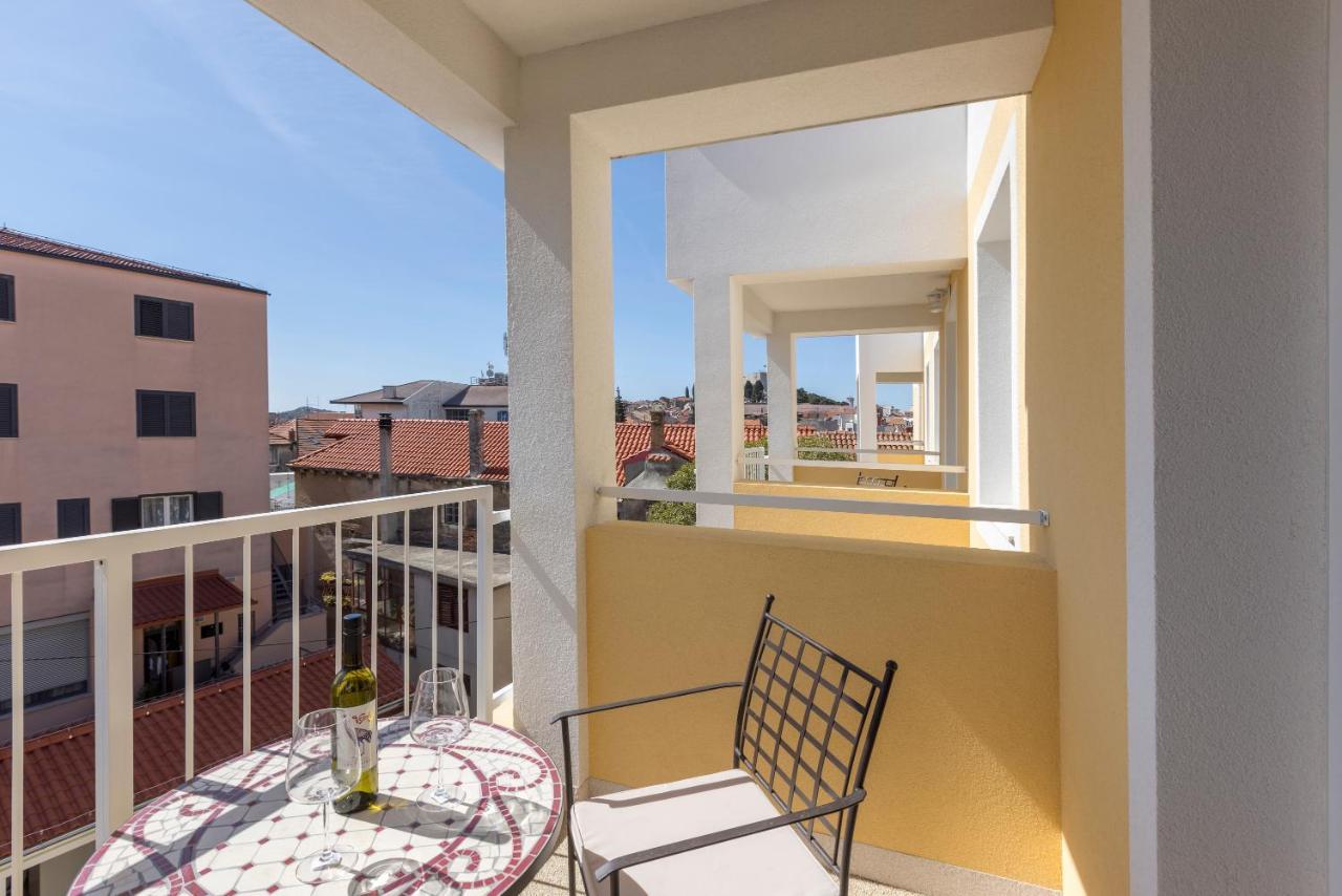 Porto Sereno Apartments ชิเบนิก ภายนอก รูปภาพ