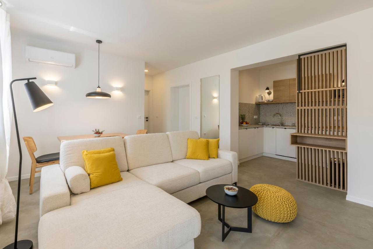 Porto Sereno Apartments ชิเบนิก ภายนอก รูปภาพ