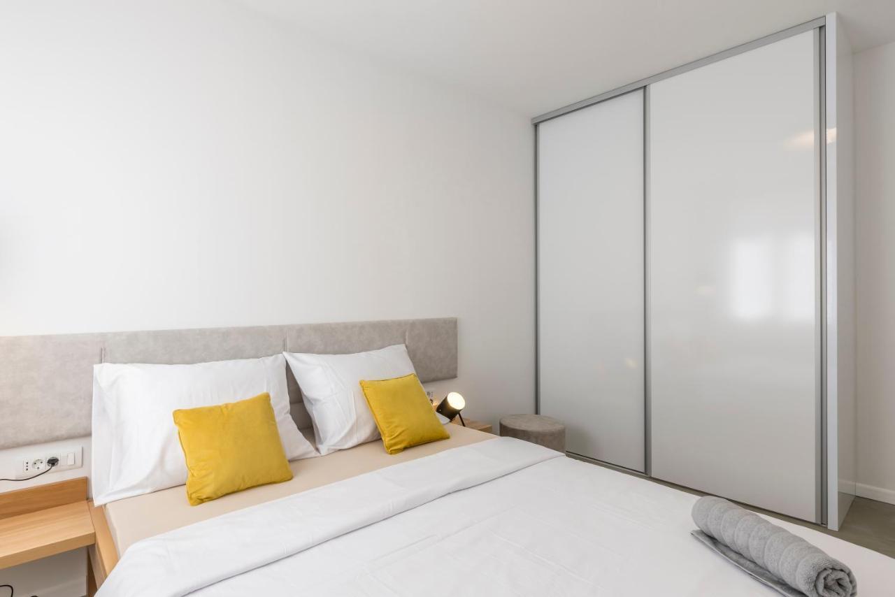 Porto Sereno Apartments ชิเบนิก ภายนอก รูปภาพ