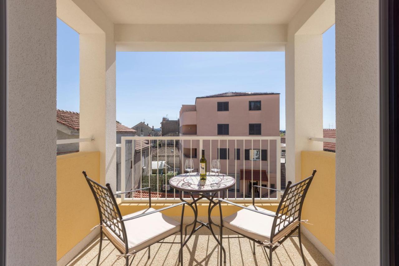 Porto Sereno Apartments ชิเบนิก ภายนอก รูปภาพ