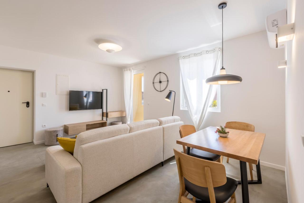 Porto Sereno Apartments ชิเบนิก ภายนอก รูปภาพ