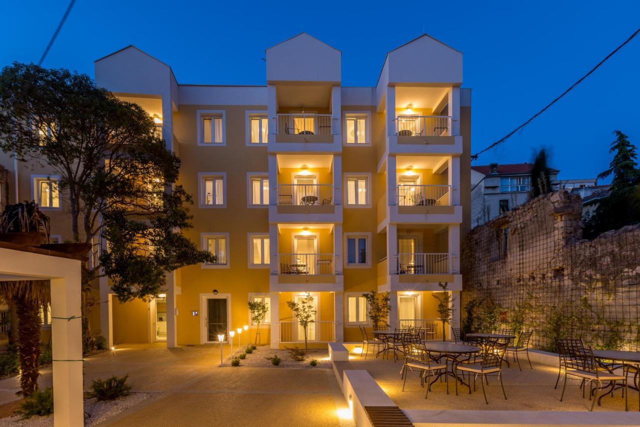 Porto Sereno Apartments ชิเบนิก ภายนอก รูปภาพ