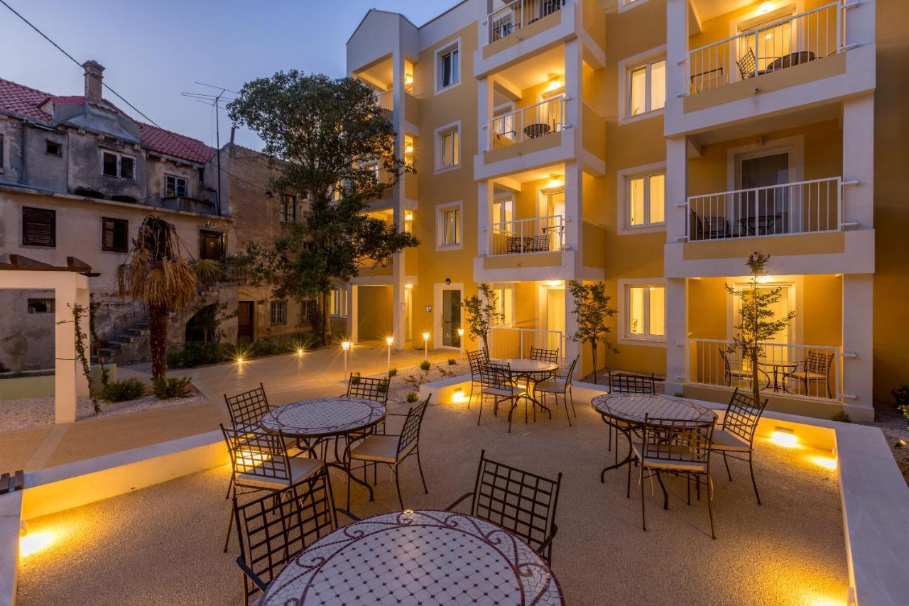 Porto Sereno Apartments ชิเบนิก ภายนอก รูปภาพ