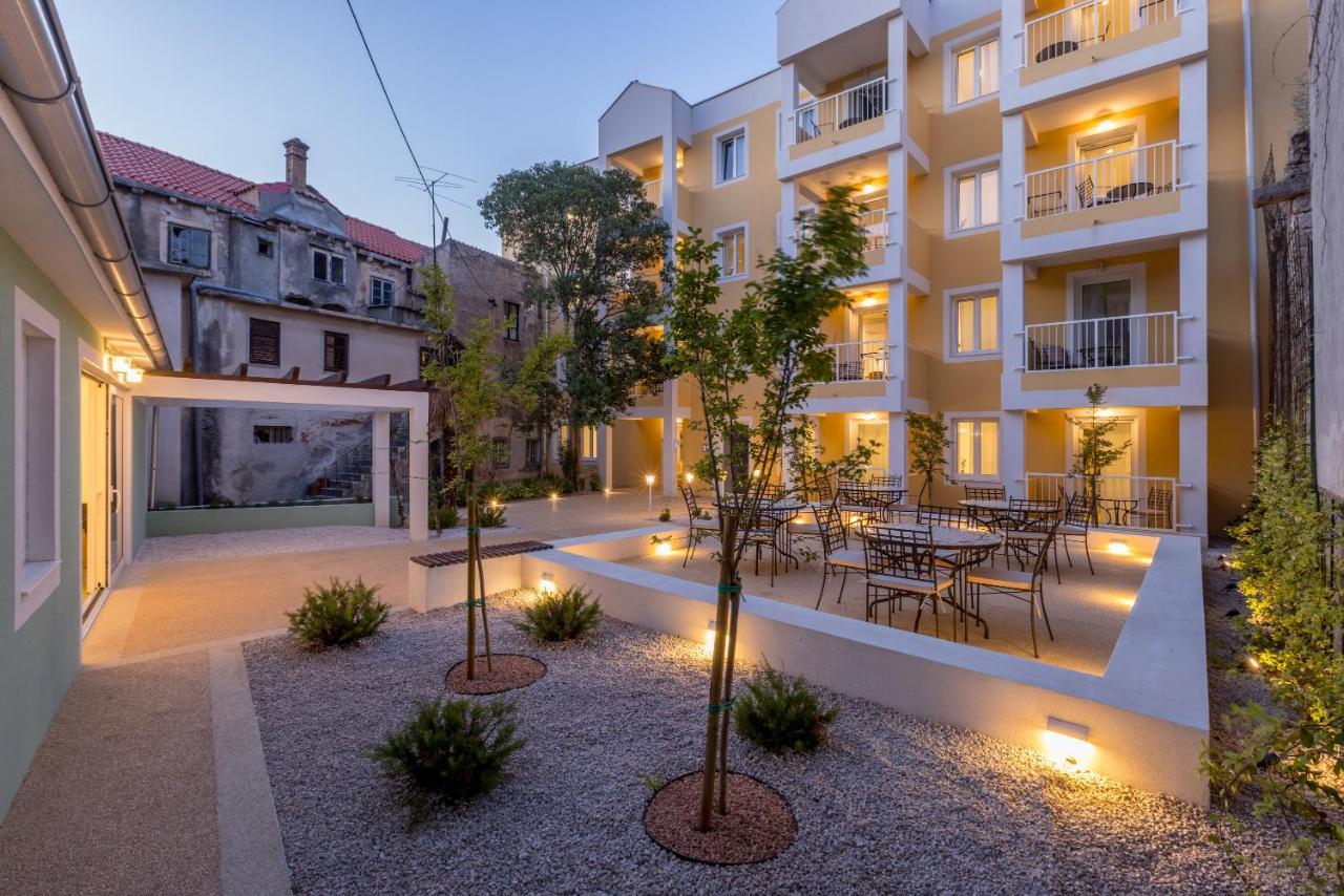 Porto Sereno Apartments ชิเบนิก ภายนอก รูปภาพ