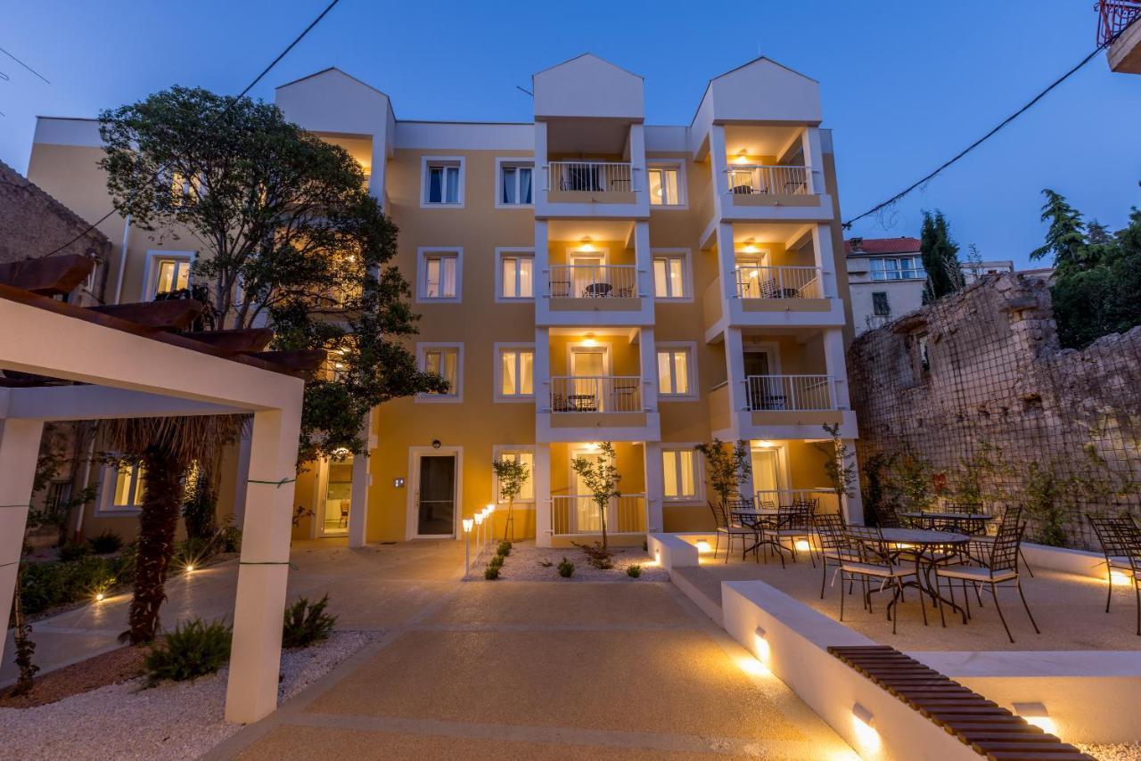 Porto Sereno Apartments ชิเบนิก ภายนอก รูปภาพ
