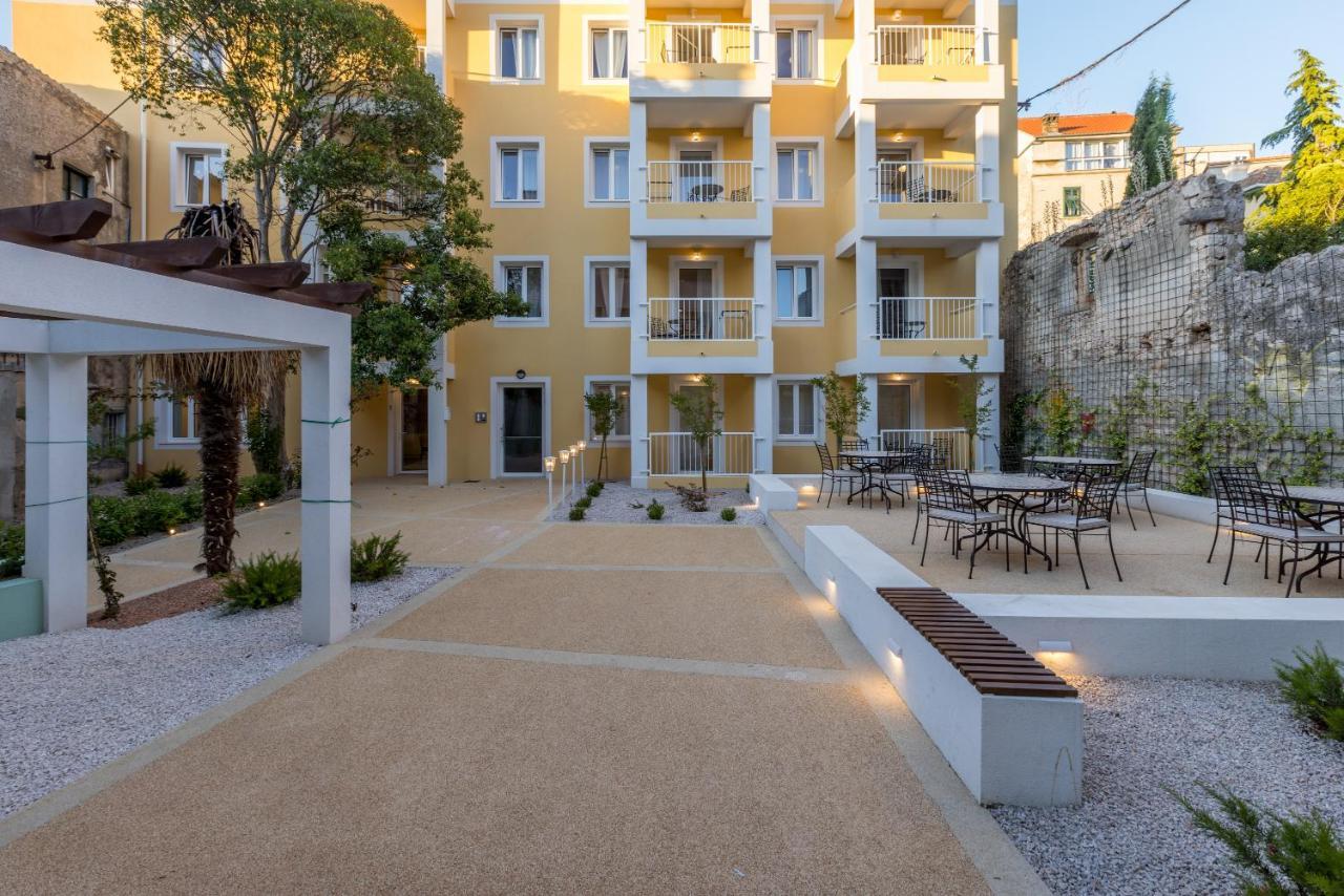 Porto Sereno Apartments ชิเบนิก ภายนอก รูปภาพ