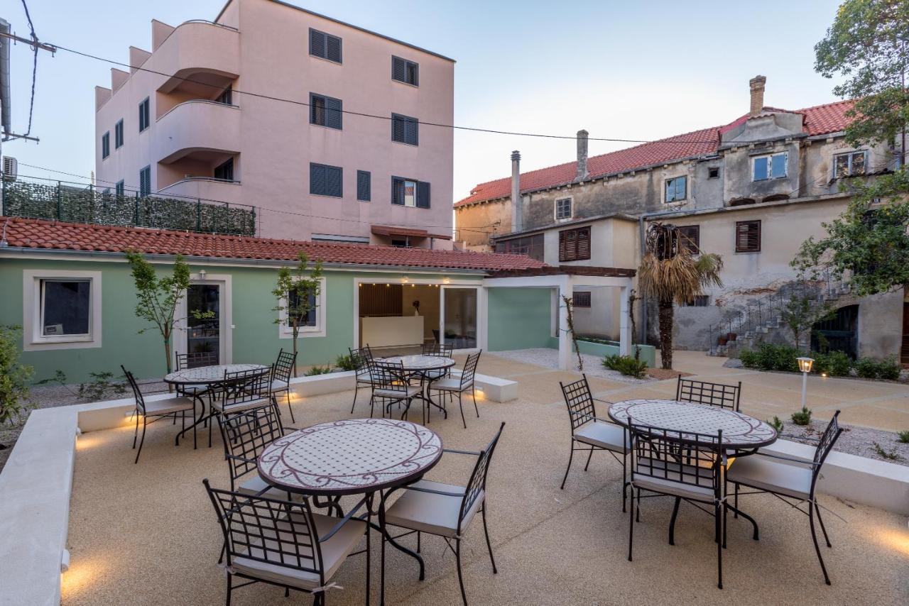 Porto Sereno Apartments ชิเบนิก ภายนอก รูปภาพ