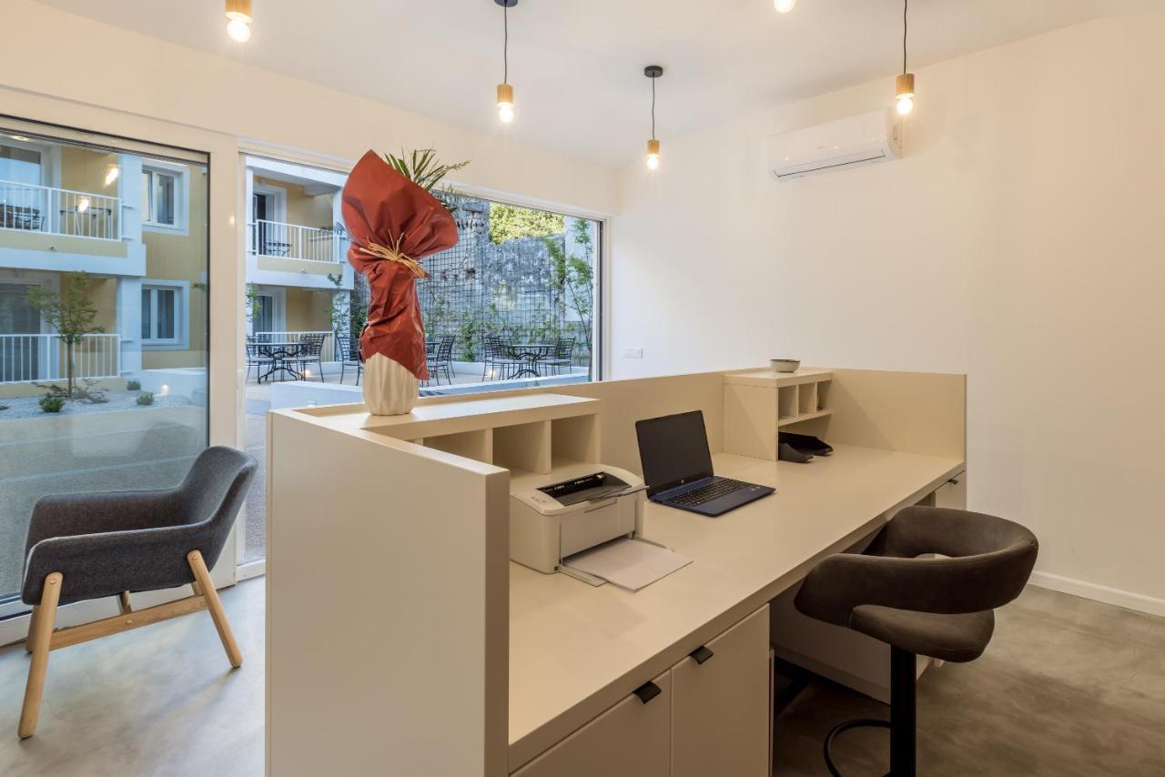 Porto Sereno Apartments ชิเบนิก ภายนอก รูปภาพ