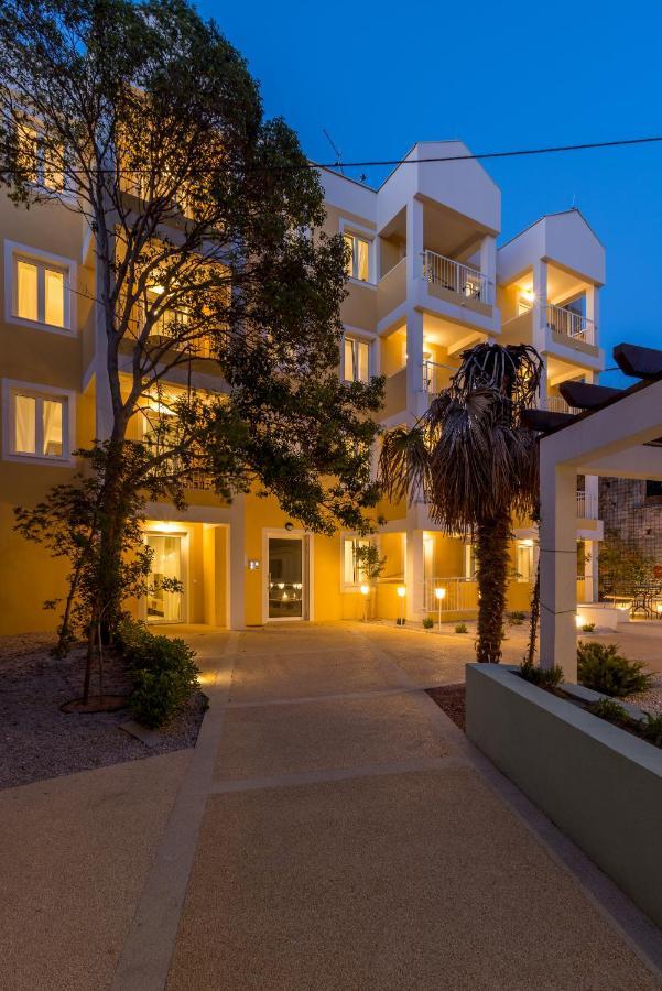 Porto Sereno Apartments ชิเบนิก ภายนอก รูปภาพ