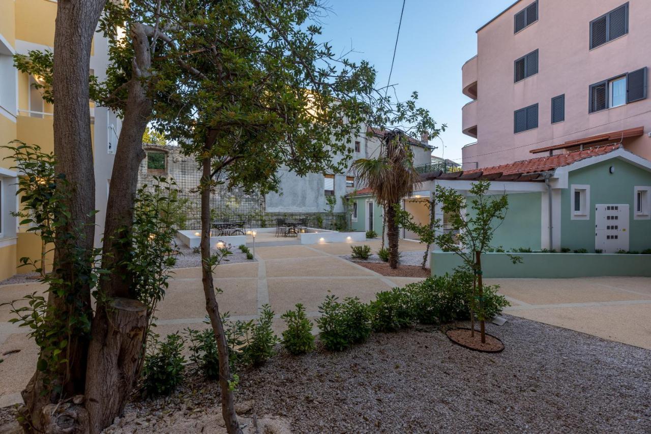 Porto Sereno Apartments ชิเบนิก ภายนอก รูปภาพ